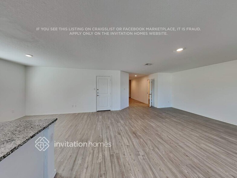 Building Photo - 135 Pasadena Pl