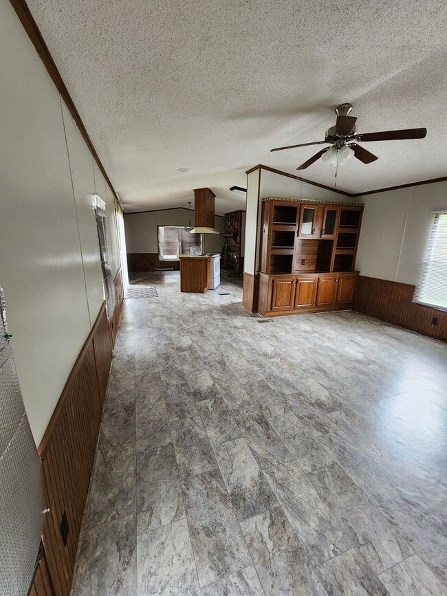 Building Photo - Spacious 2/2 House in Burnet TX