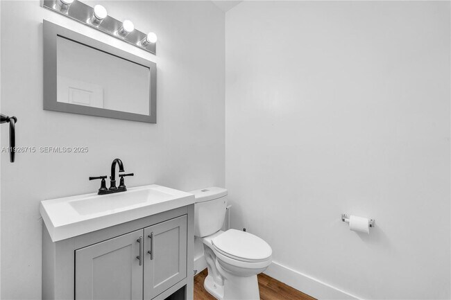 Building Photo - 1450 Weeping Willow Way