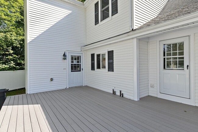 Building Photo - 22 Broad Oak Way