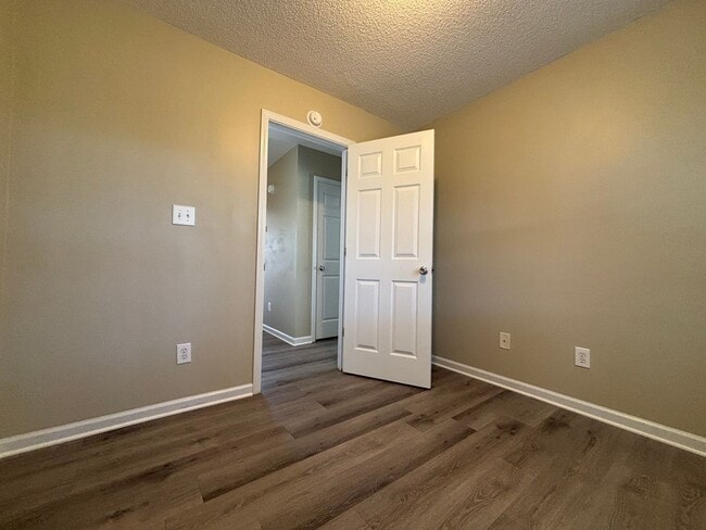 Building Photo - A Treasure in Pirates Cove