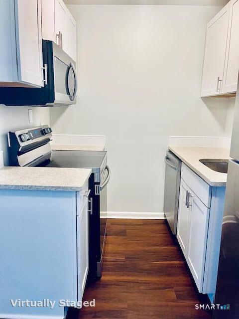 Building Photo - 45 Monroe St