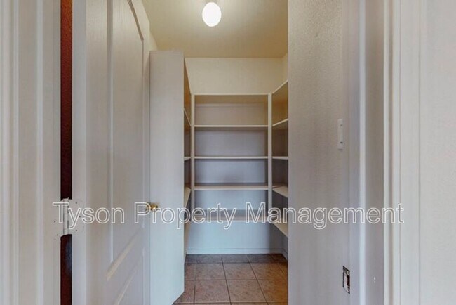 Building Photo - 1500 Montiano Loop SE