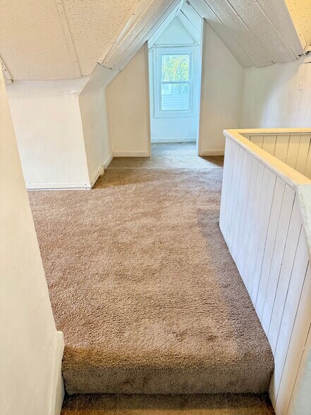 Building Photo - 411 Lyman Ave