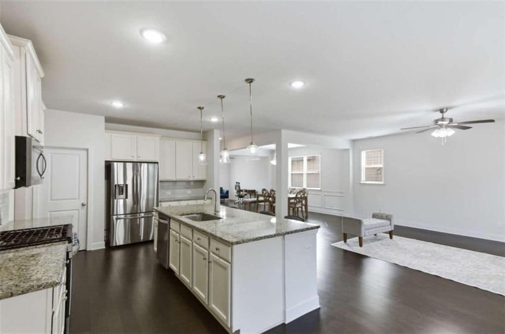 Building Photo - 1415 Dahlia Dr