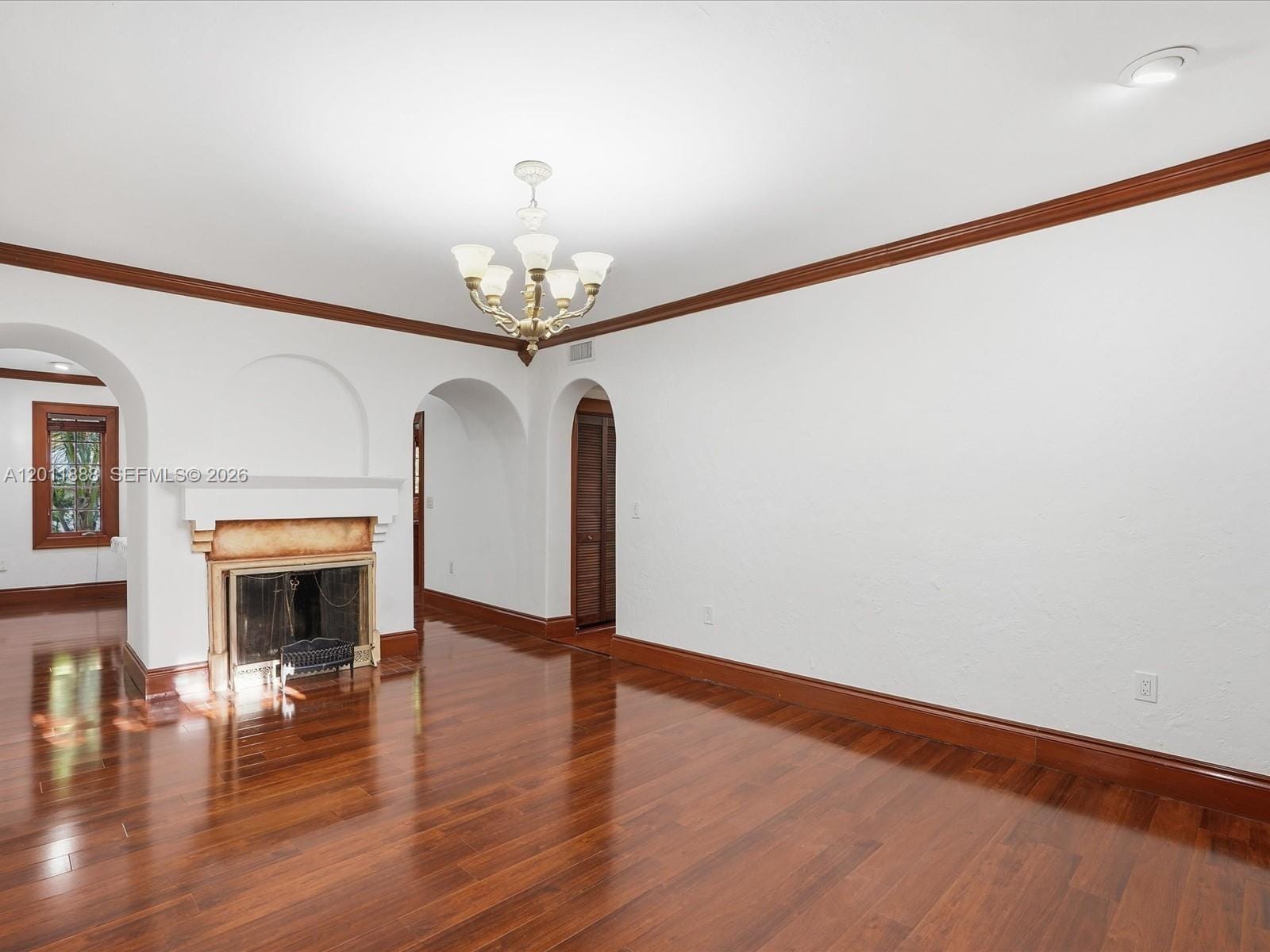 Building Photo - 1137 Asturia Ave