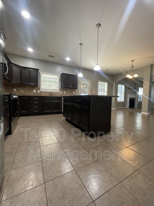 Building Photo - 4955 Brightstar Ln