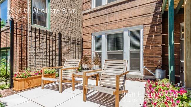 Building Photo - 2616 W Augusta Blvd