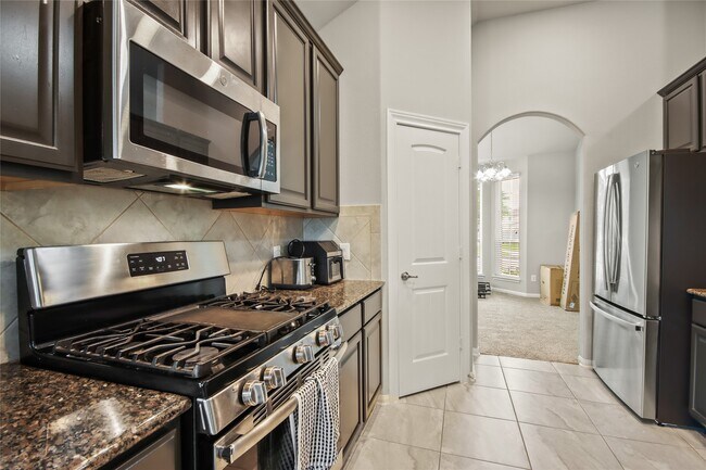 Building Photo - 12519 King Harry Dr