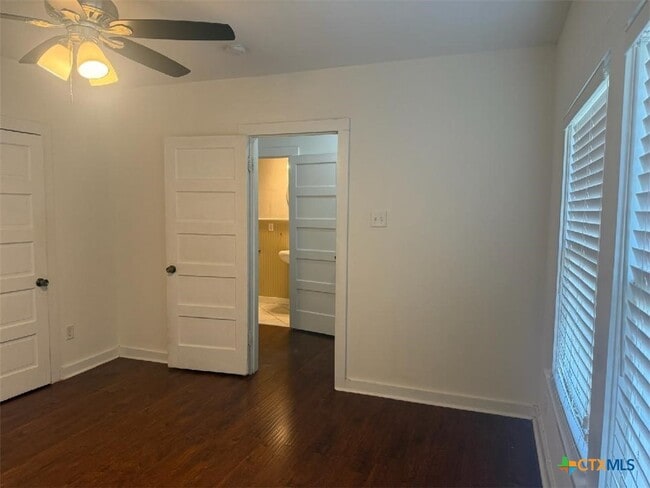 Building Photo - 724 N Beal St