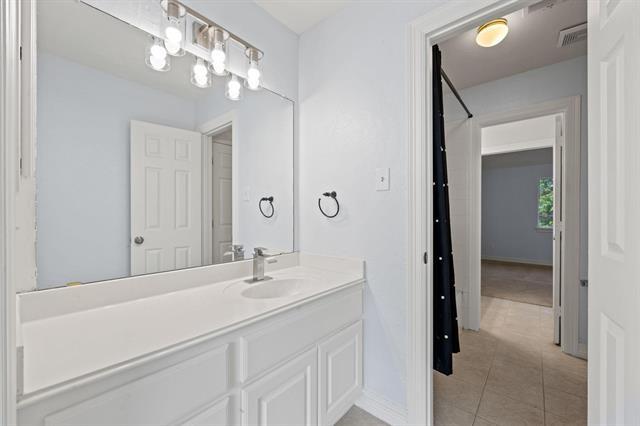 Building Photo - 104 Clear Brook Ct