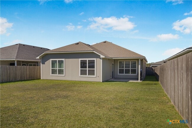 Building Photo - 412 Brushy Creek