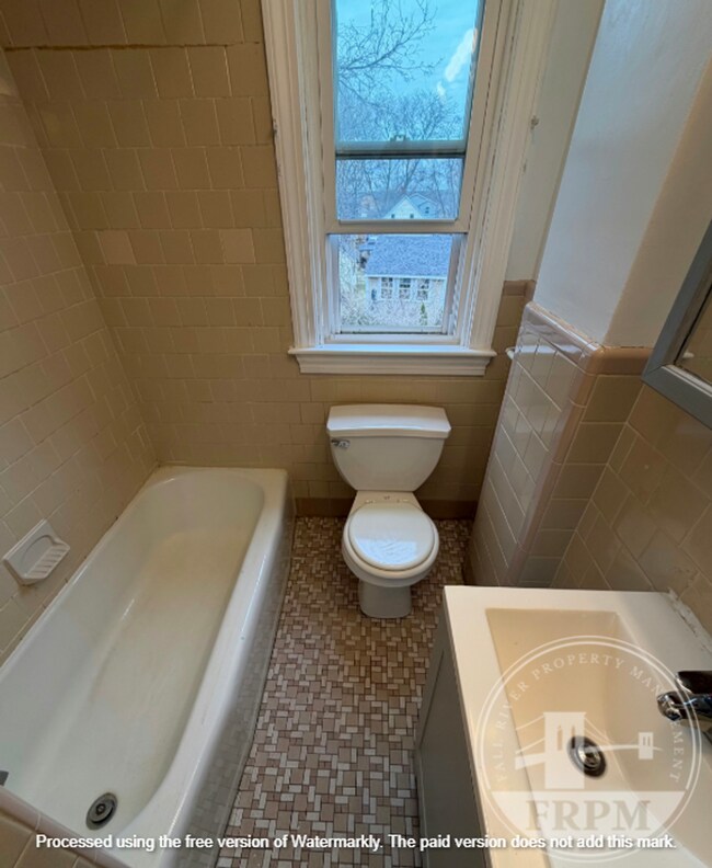 Building Photo - 15 Roma St