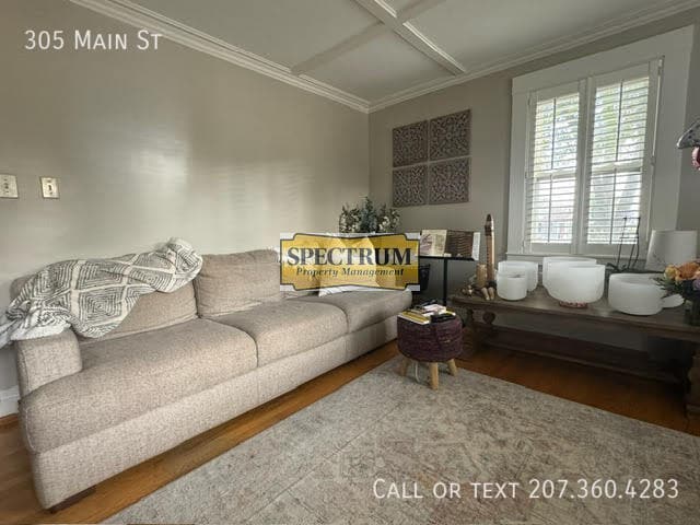 Building Photo - 305 Upper Main St