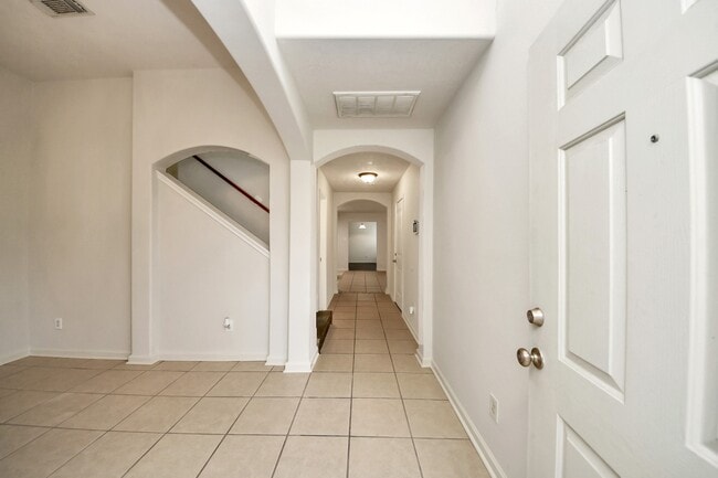 Building Photo - 21710 Oriole Trail