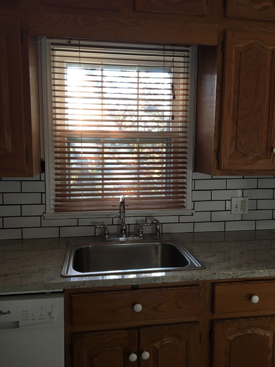 Building Photo - 907 Pleasant Dr