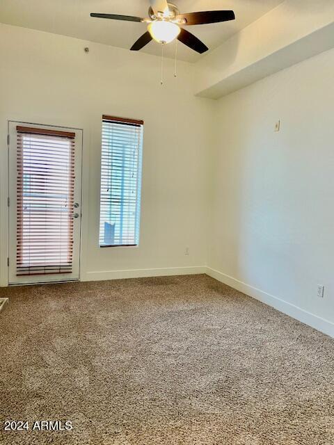 Building Photo - 945 E Playa Del Norte Dr