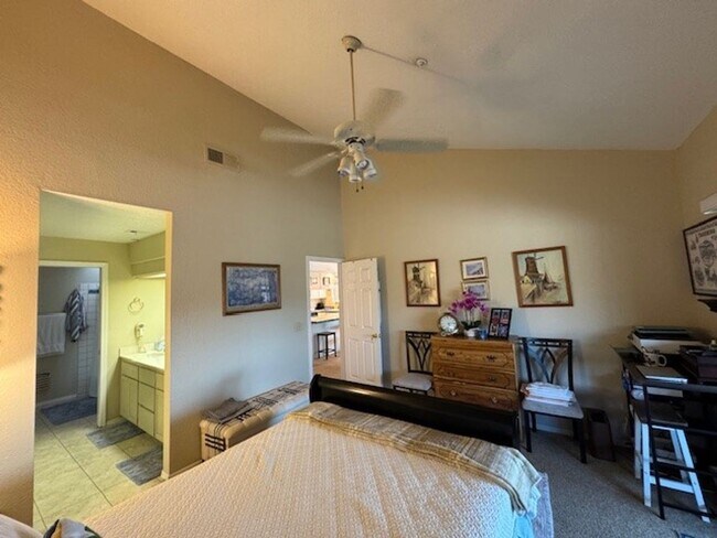 Building Photo - 3BR 3BA Townhome-Best view of the River & Laughlin Casino Skyline
