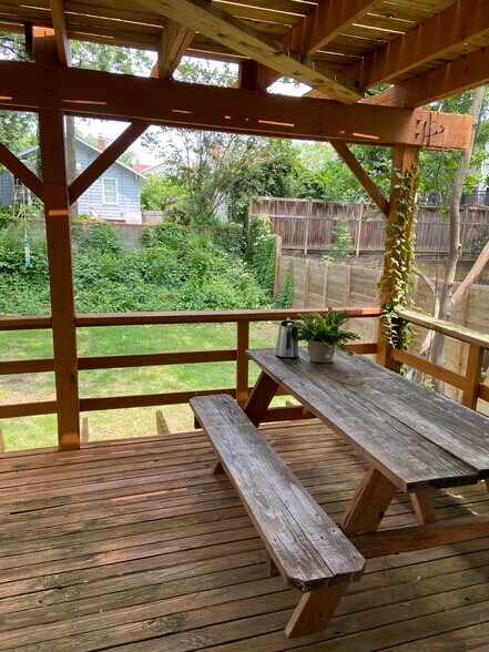 20'x12' private deck - 24 E Maple St