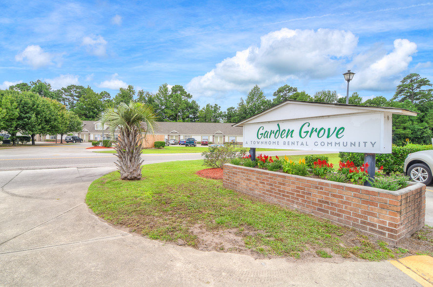 Primary Photo - Garden Grove Townhomes