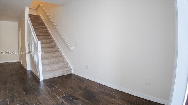 Building Photo - 1042 NW 33rd St