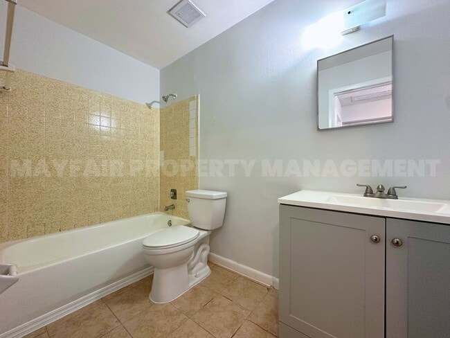 Building Photo - 4523 Gulfstream Rd