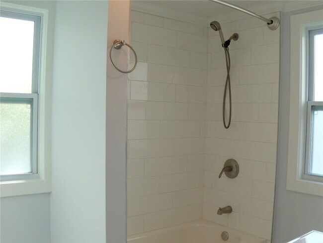 Building Photo - 51 Elmerston Rd