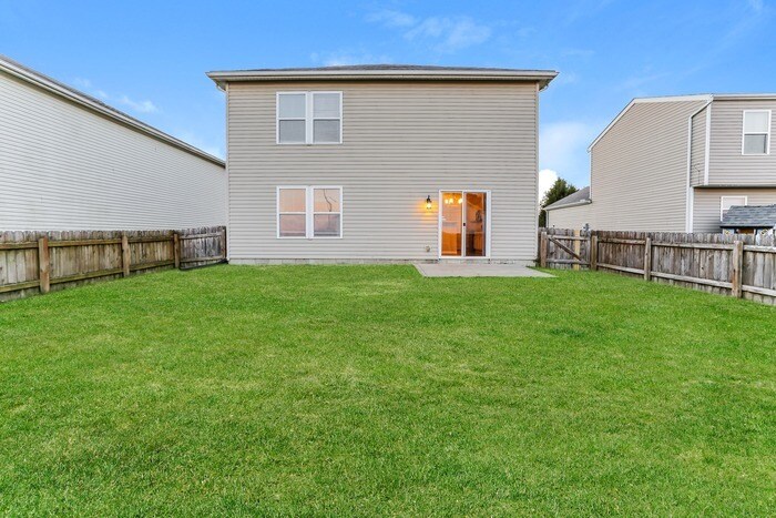 Building Photo - 4842 Fosterson Dr