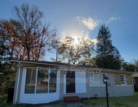 Building Photo - 3960 Trask Dr