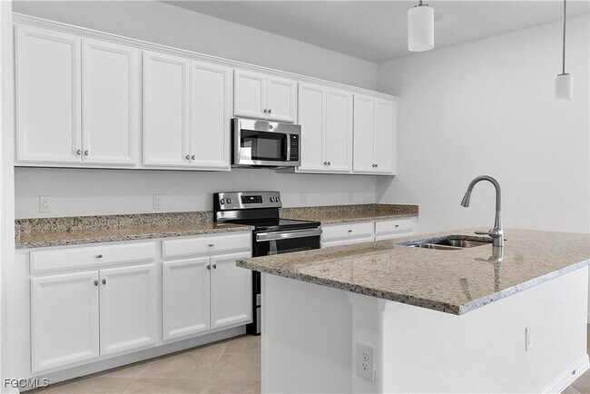 Building Photo - 14649 Palamos Cir