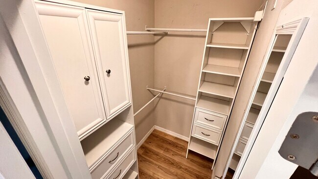 Building Photo - 600 Northern Way