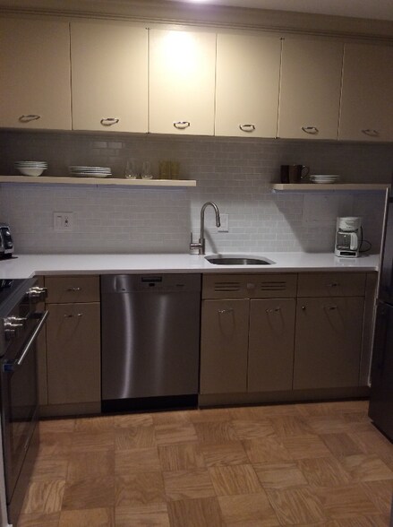 Building Photo - 510 N St SW