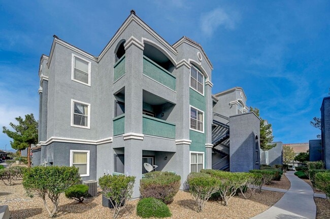 Building Photo - LOCATION! LOCATION! LOCATION! Move-in ready 2-bedroom condo in Centennial Hills!