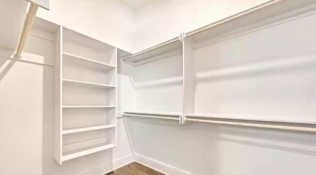 Building Photo - New construction in the heart of East Fayetteville!