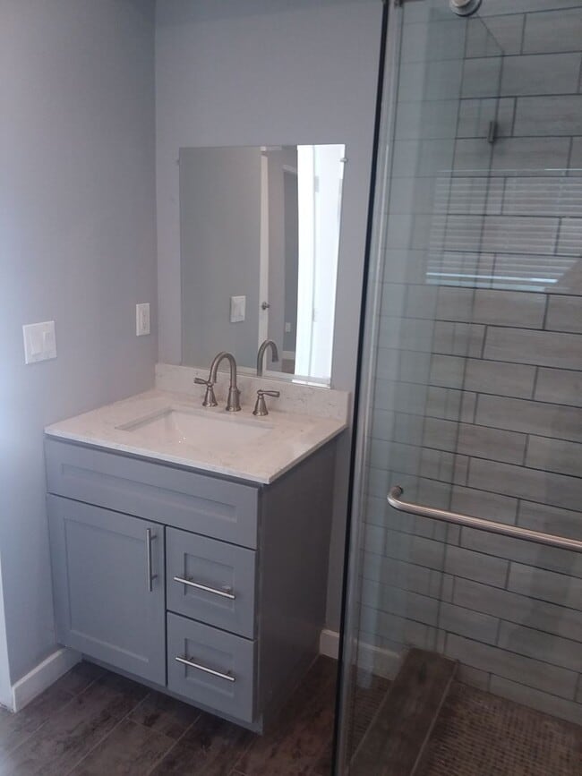 Building Photo - Estara Ave