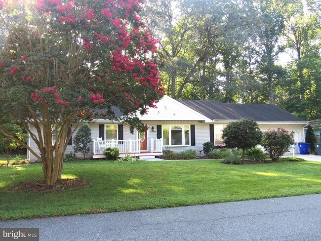 Primary Photo - 23041 Holly Ct