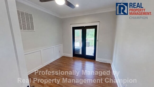 Building Photo - Stunning 4 BD/3 BA Fully Renovated Home on 6 Acres w/Pond