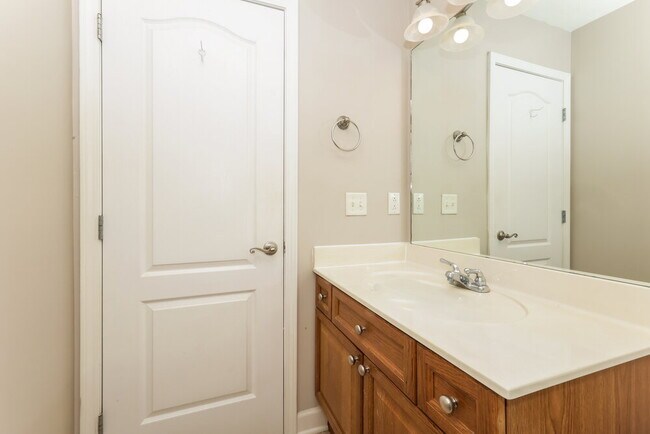 Building Photo - 1518 Antebellum Dr