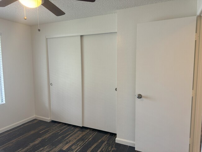 Building Photo - 2460 Brookside Way