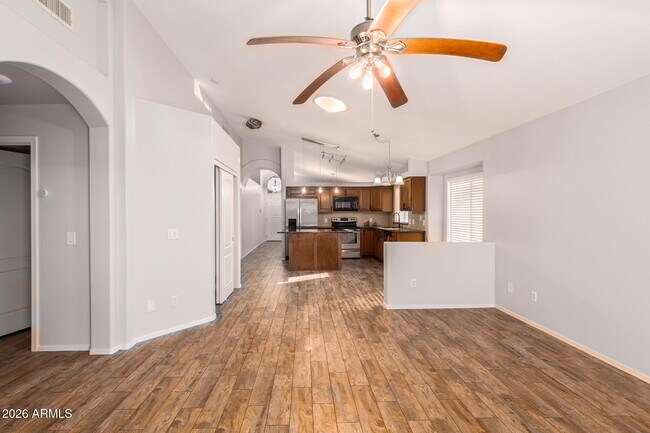 Building Photo - 18624 N 2nd Ave