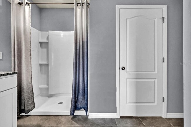 Building Photo - 9560 Black Walnut Dr