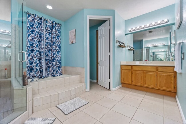 Building Photo - 1107 Shadowcrest Ln