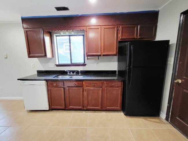 Building Photo - 4715 Cricklewood Ln