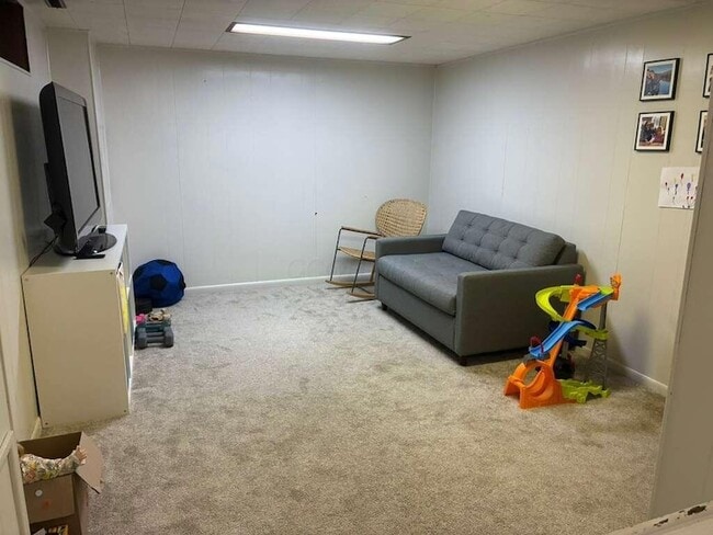 Building Photo - 65 S Gould Rd