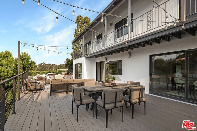 Building Photo - 3360 Ley Dr