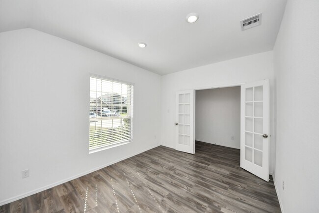 Building Photo - 7319 Bridal Ranch Dr