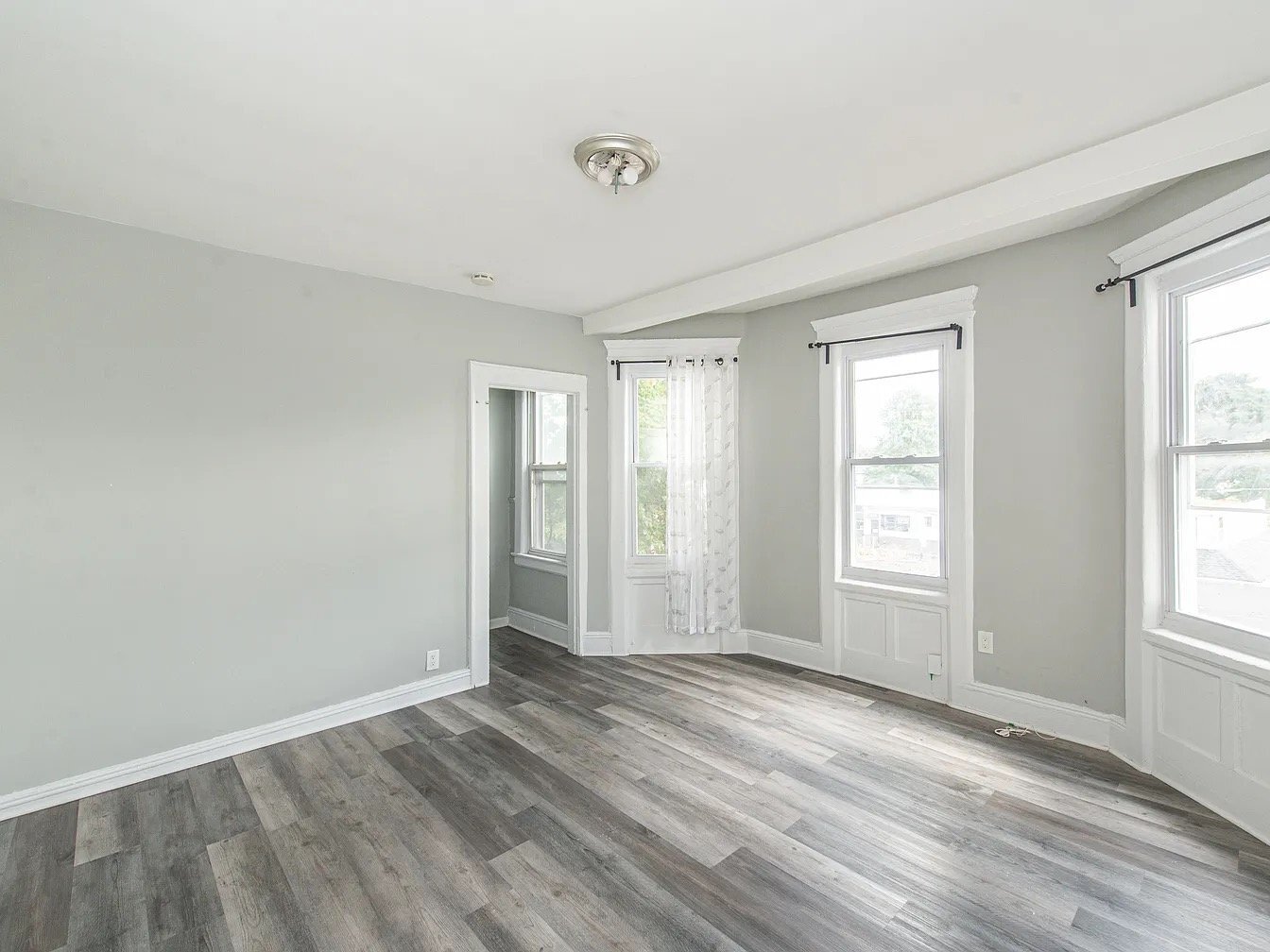 Building Photo - 68 Mill St