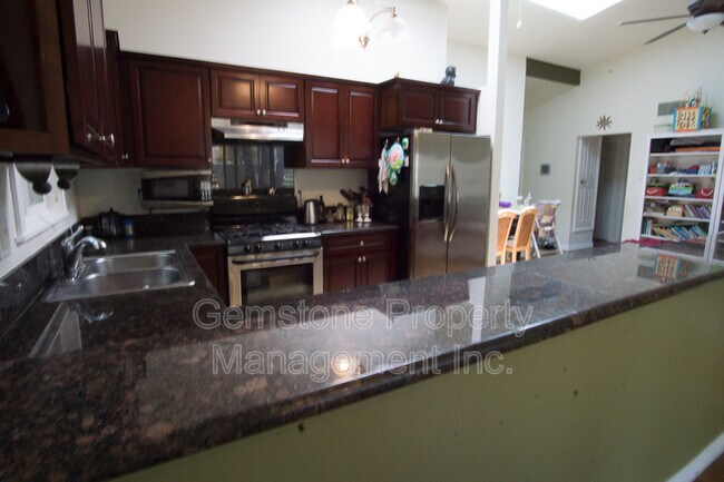 Building Photo - 4918 Chaparral Way