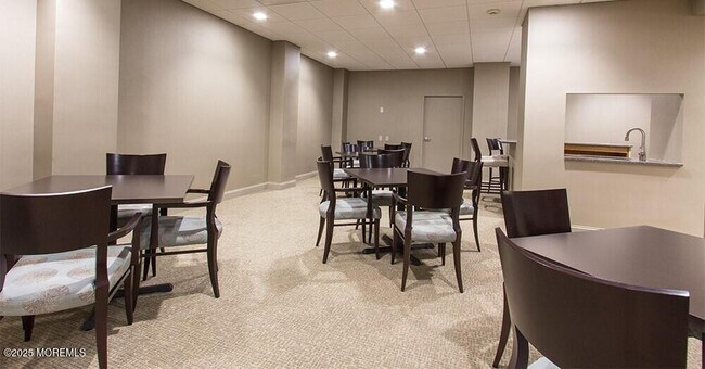 Building Photo - 1 Channel Dr