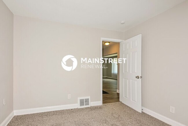 Building Photo - 3 Bedroom Pet-Friendly Home in St. Louis, ...
